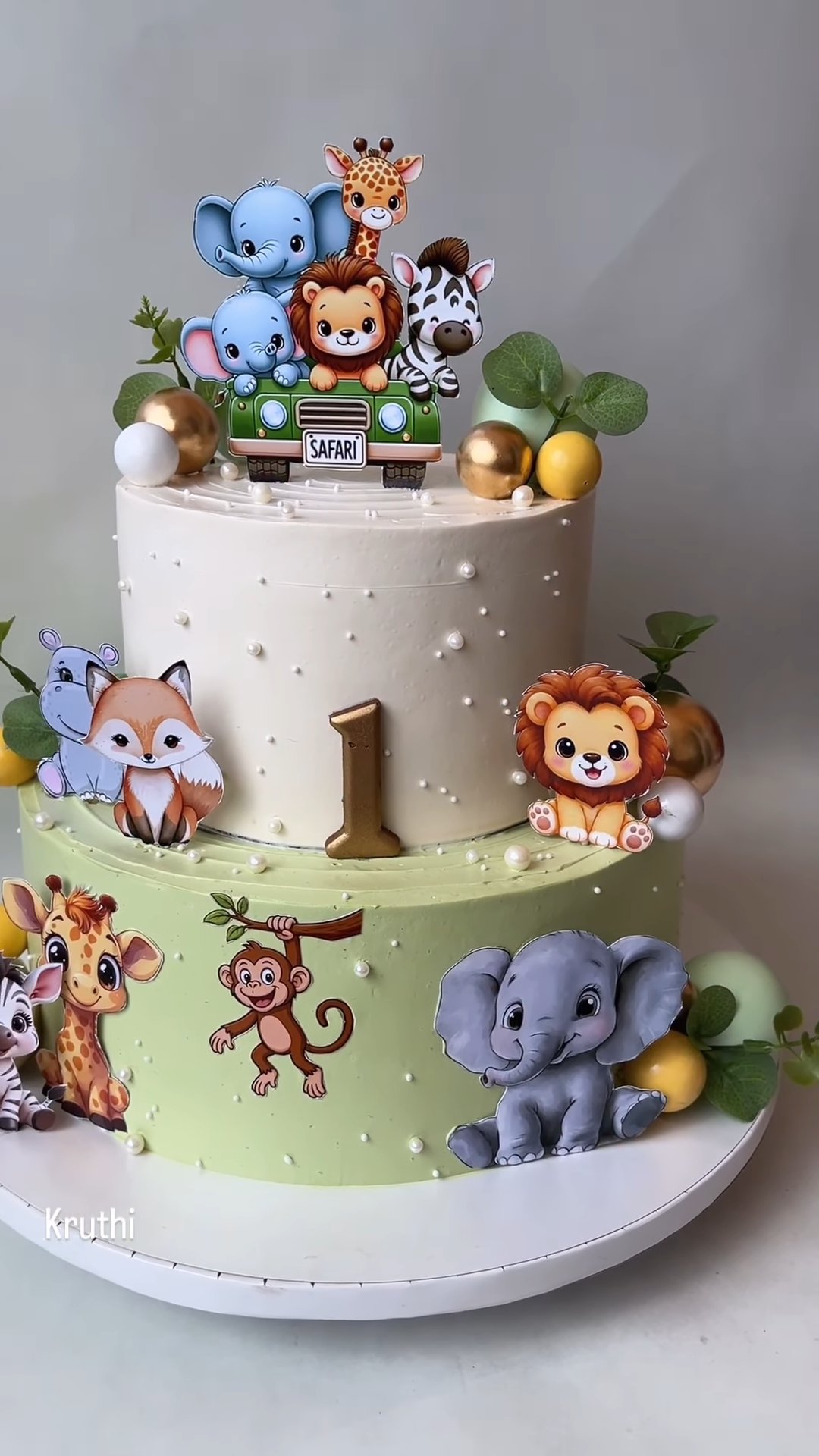 Safari theme first birthday cake